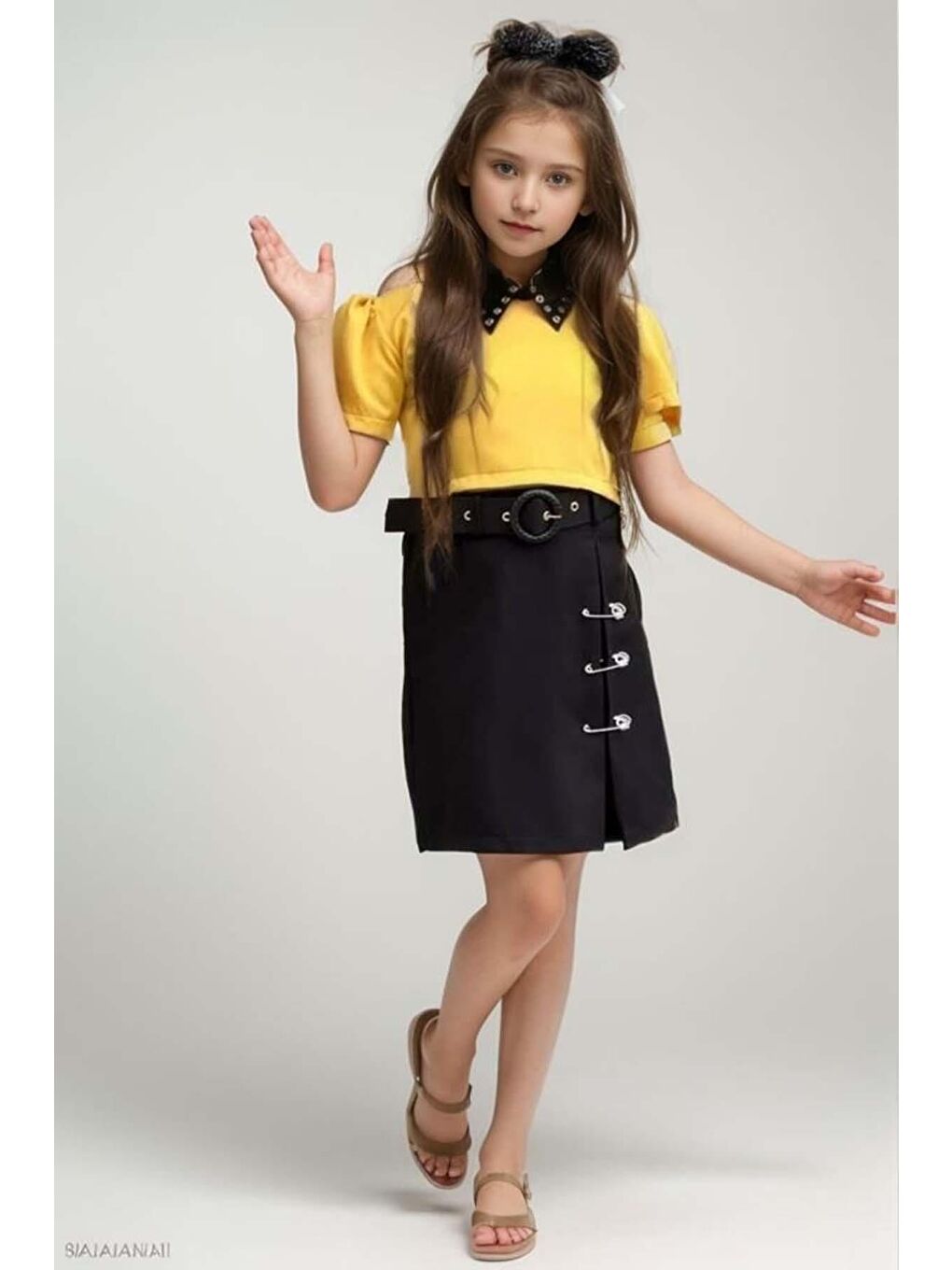 Kız Çocuk Gömlek Yaka Balon Kollu Sarı Bluz Çengel Detaylı Kemerli Etekli Takım-1