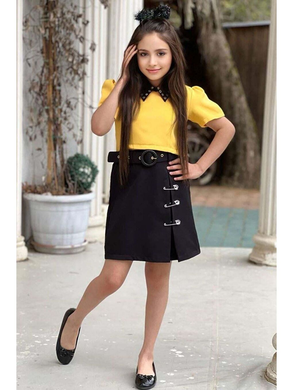 Kız Çocuk Gömlek Yaka Balon Kollu Sarı Bluz Çengel Detaylı Kemerli Etekli Takım-2