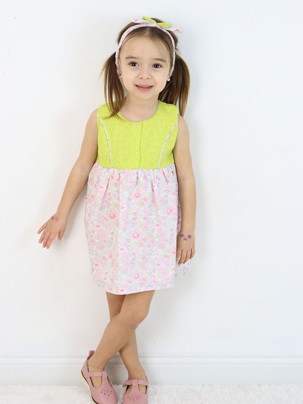 Yeşil Bisiklet Yaka Kolsuz Kız Bebek Elbise ve Saç Bandı-3