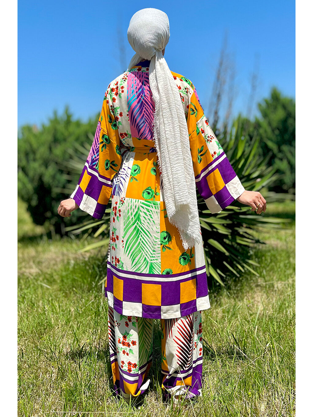 Julude Karışık Çiçek Desen Kimono Pantolon İkili Tesettür Takım - 3