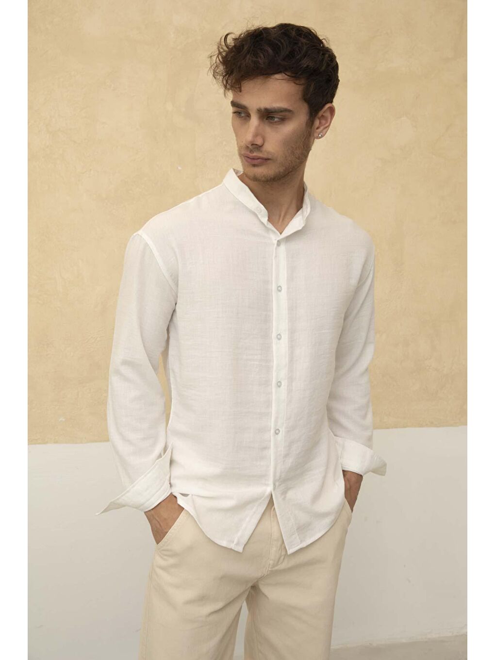 Beyaz Slim Fit Dar Kalıp Uzun Kol Hakim Yaka Pamuklu Keten Efekt Gömlek-3