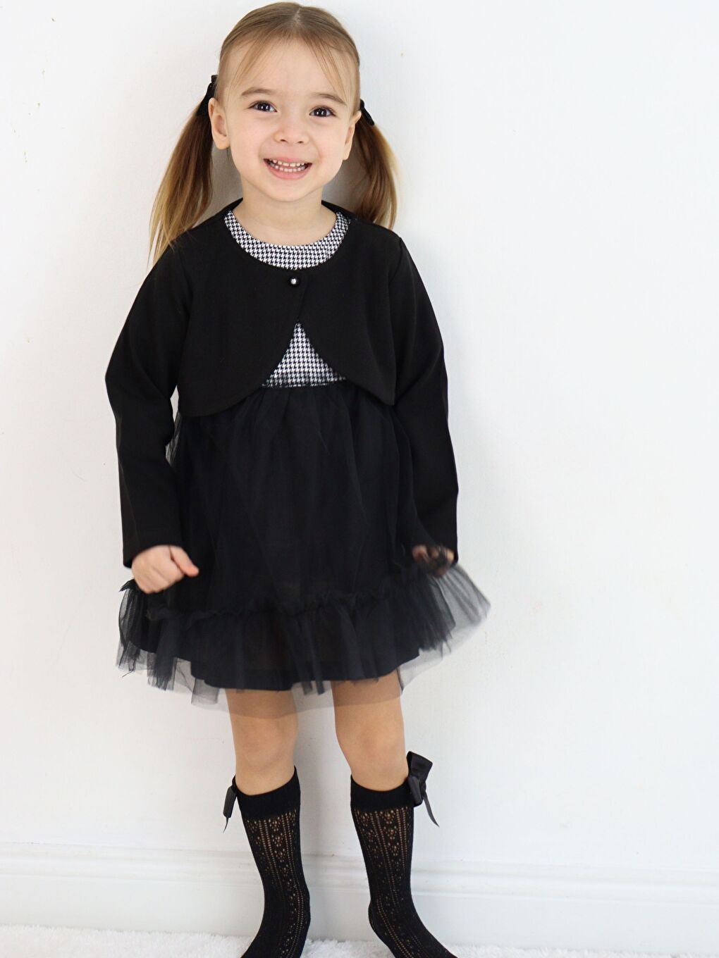 Siyah Bisiklet Yaka Kısa Kollu Kız Bebek Tüllü Elbise ve Uzun Kollu Bolero 2'li Takım-3