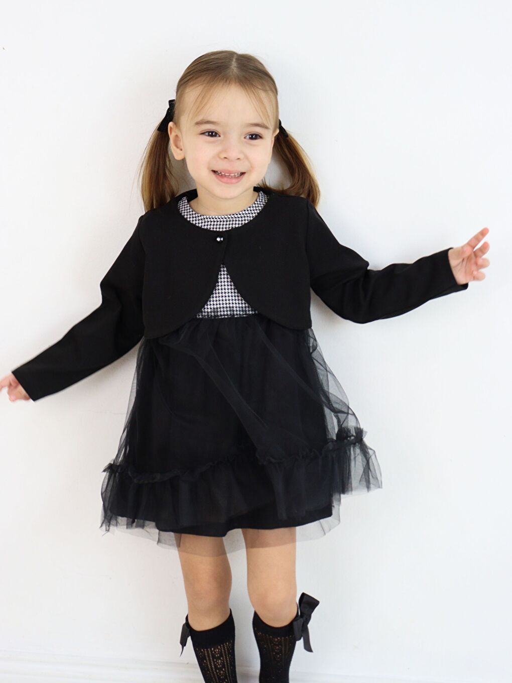 Siyah Bisiklet Yaka Kısa Kollu Kız Bebek Tüllü Elbise ve Uzun Kollu Bolero 2'li Takım-5