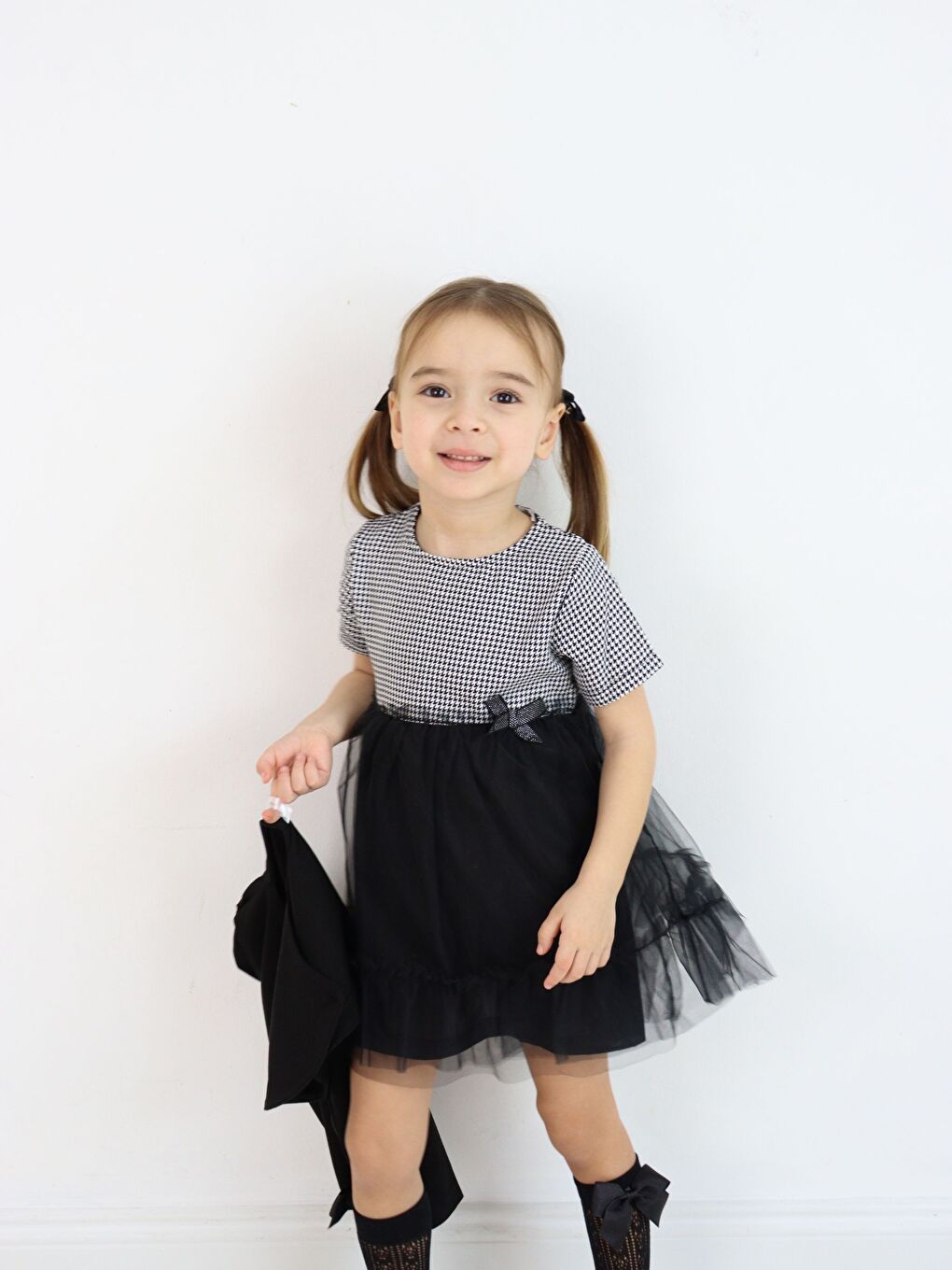 Siyah Bisiklet Yaka Kısa Kollu Kız Bebek Tüllü Elbise ve Uzun Kollu Bolero 2'li Takım-11