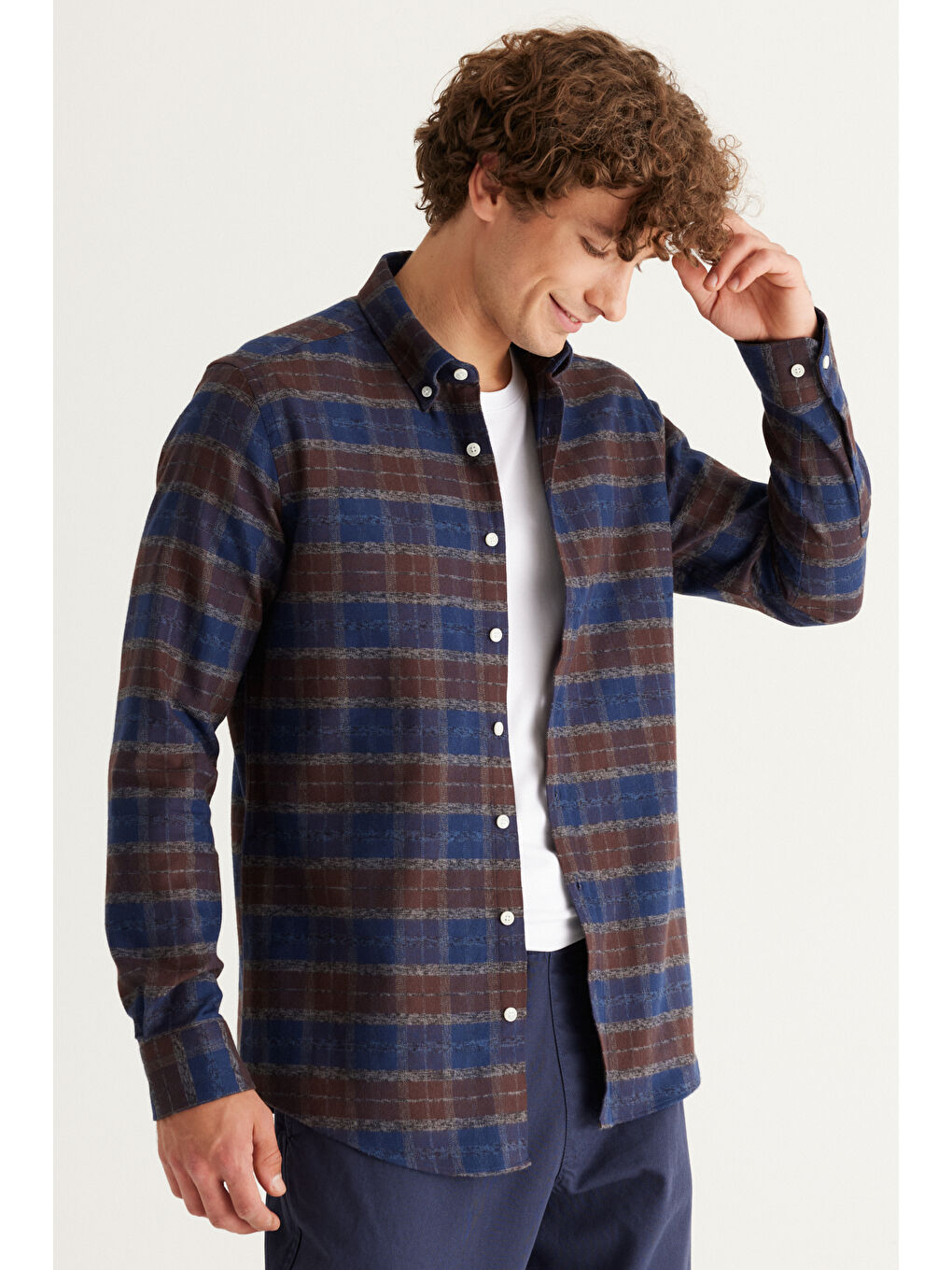 Erkek Lacivert-Kahverengi Slim Fit Dar Kesim Düğmeli Yaka %100 Pamuk Ekose Desenli Flanel Oduncu Gömlek-3