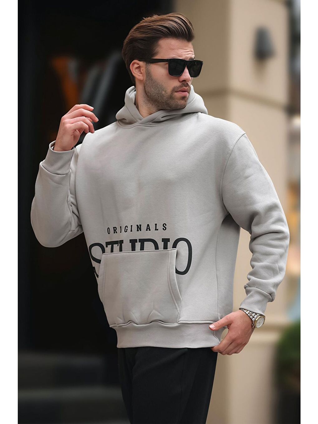 Madmext Gri Baskılı Boyalı Gri Kapüşonlu Baskılı Cep Detaylı Sweatshirt E7076 - 1