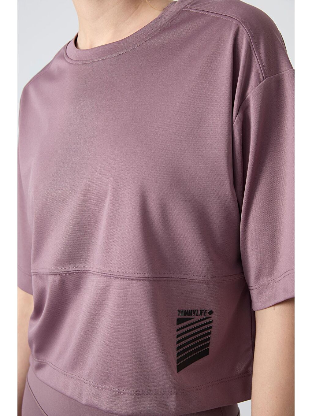 TOMMYLIFE Pembe Gül Kurusu Polyester Nefes Alan Dokulu İnce Esnek Oversize Fit Performans Kadın T-Shirt - 97284 - 1