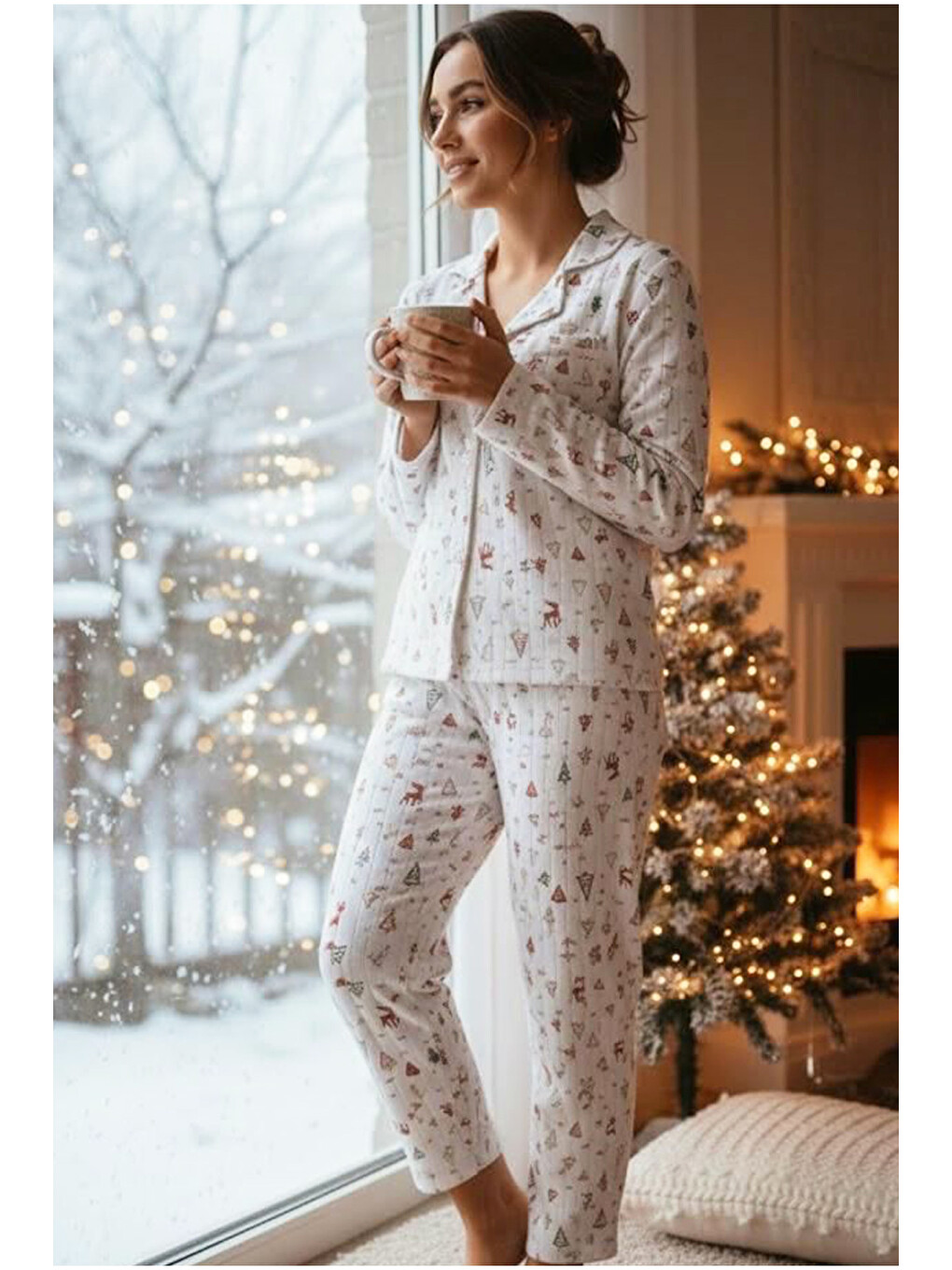 Kahverengi Yılbaşı Desenli Yumuşak Tuşe Kışlık Fitilli Düğmeli Pamuklu Örme Pijama Takım 7980-1