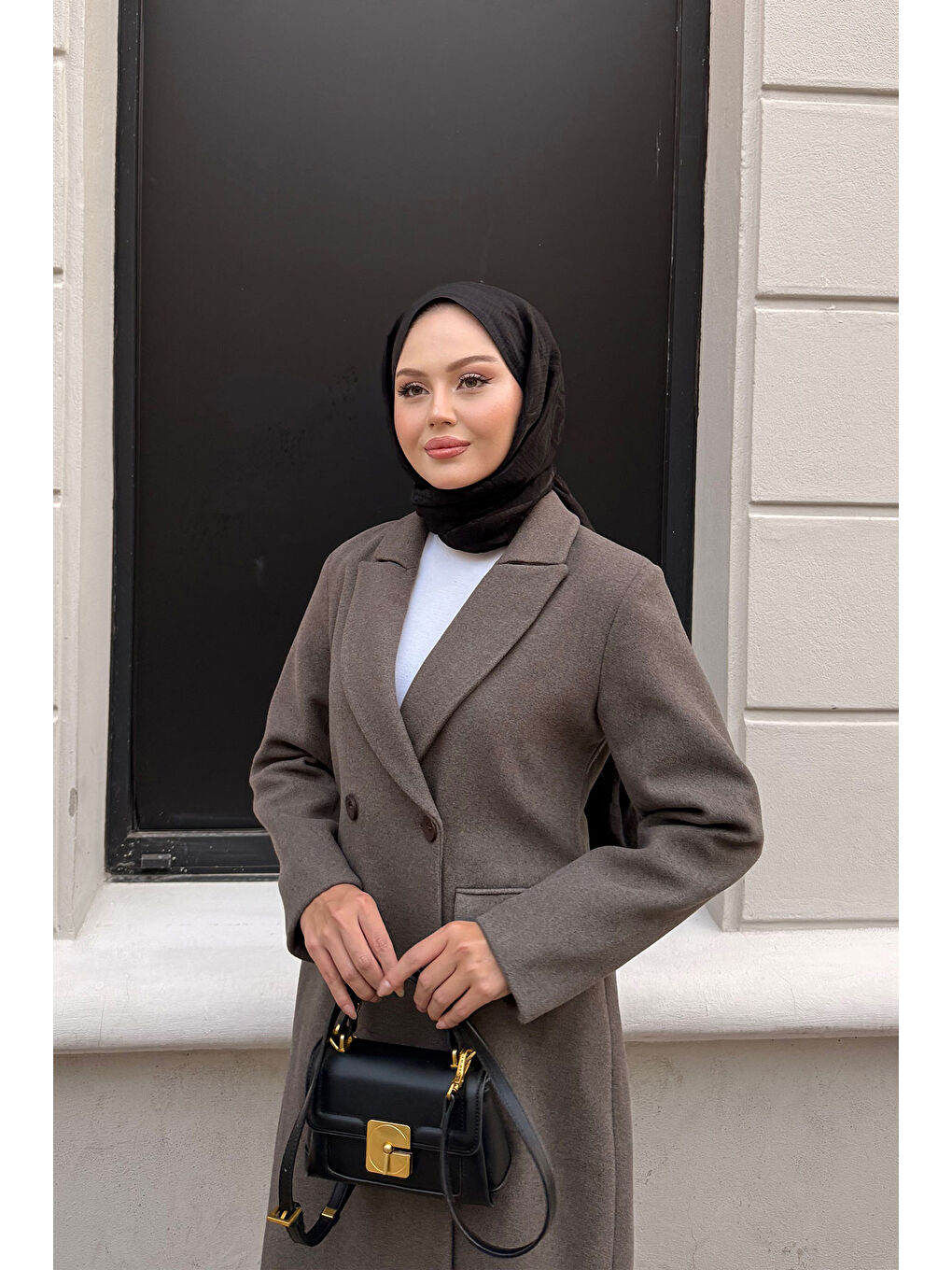 Kadın Arka Düğme Detaylı Kaşe Kaban Kahverengi-1