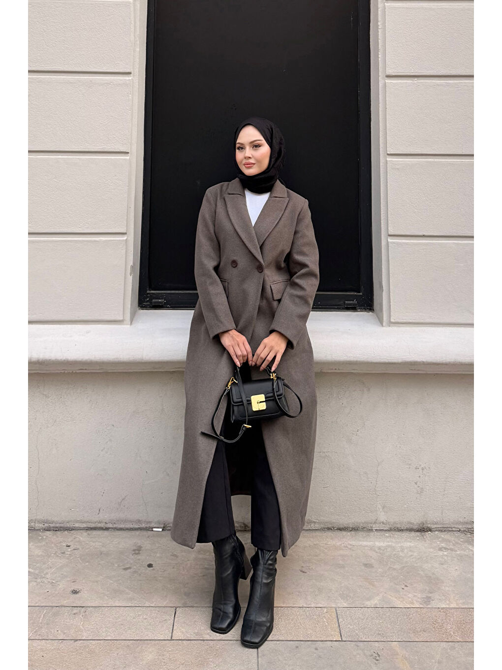 Kadın Arka Düğme Detaylı Kaşe Kaban Kahverengi-2