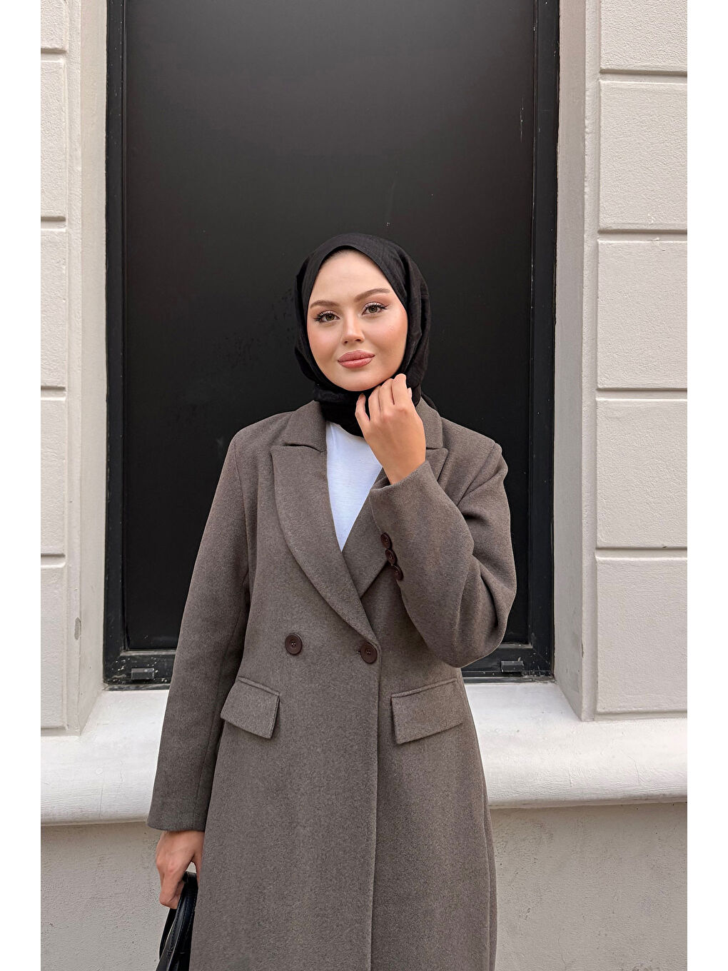 Kadın Arka Düğme Detaylı Kaşe Kaban Kahverengi-4