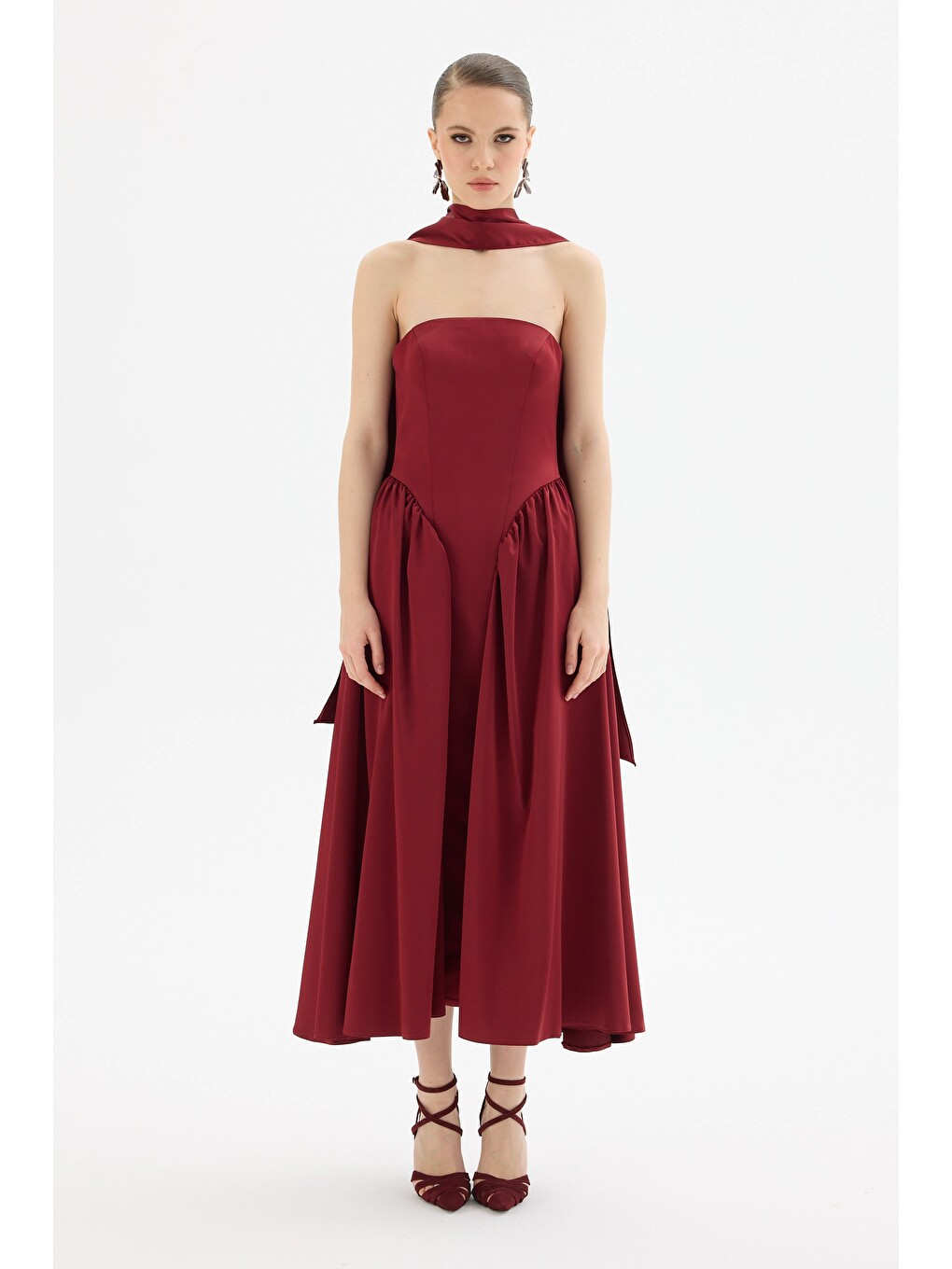 Bordo Straplez Şallı Saten Abiye Elbise