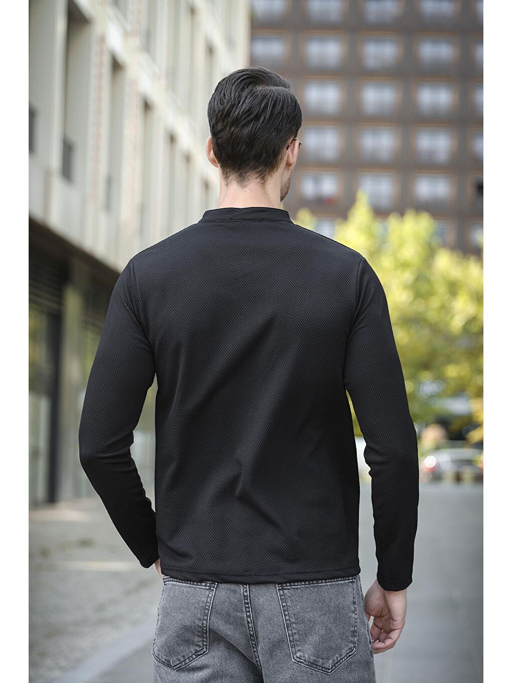 Siyah Jakbo Fermuarlı Hakim Yaka Petek Desen Erkek Uzul Kol Tişört-2