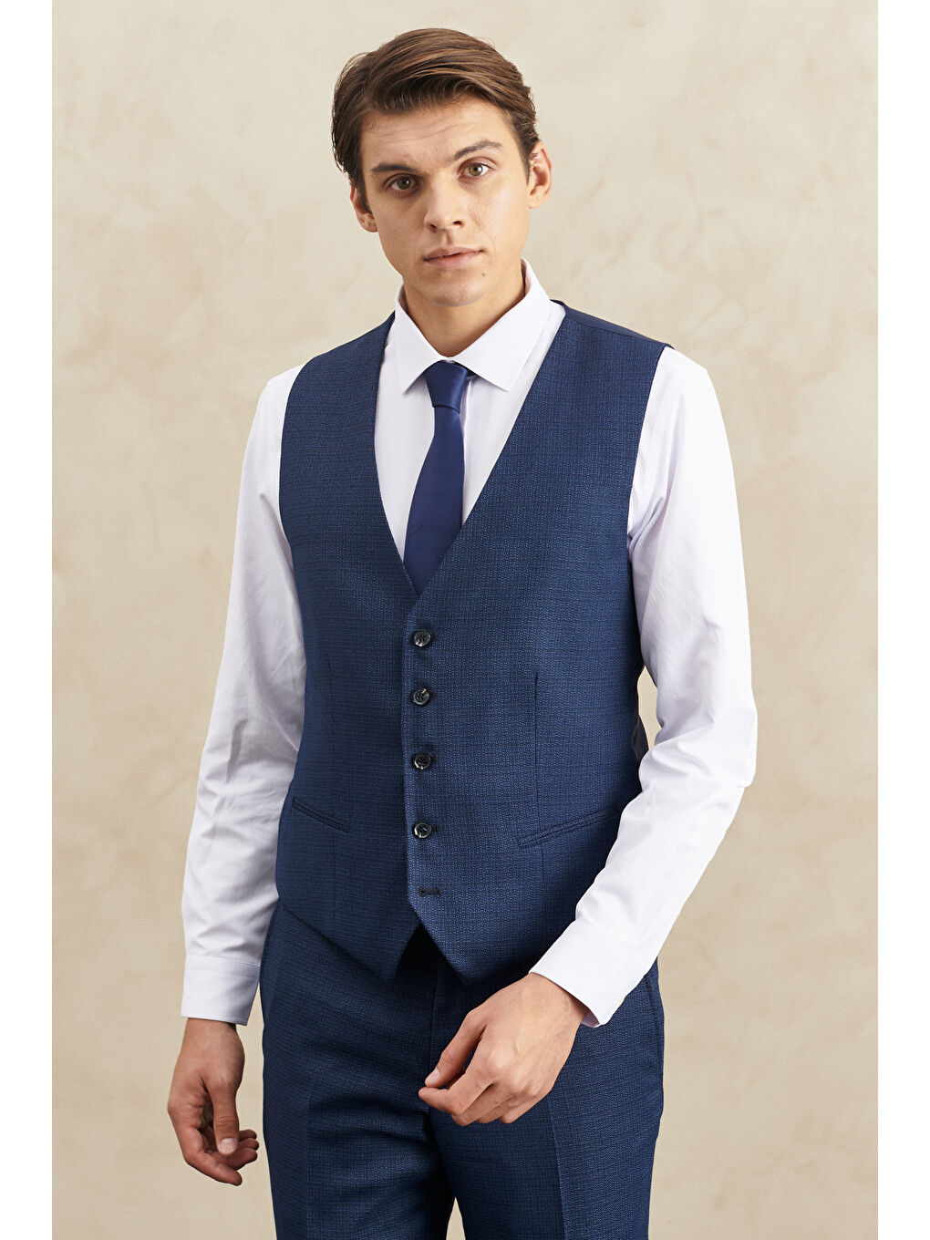 Erkek Lacivert Slim Fit Dar Kesim Kırlangıç Yaka Armürlü Yelekli Klasik Takım Elbise-2