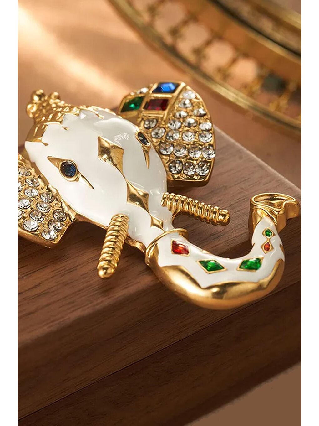 Sarı Mineli ve Taşlı Büyük Fil Broş Yaka İğnesi-4