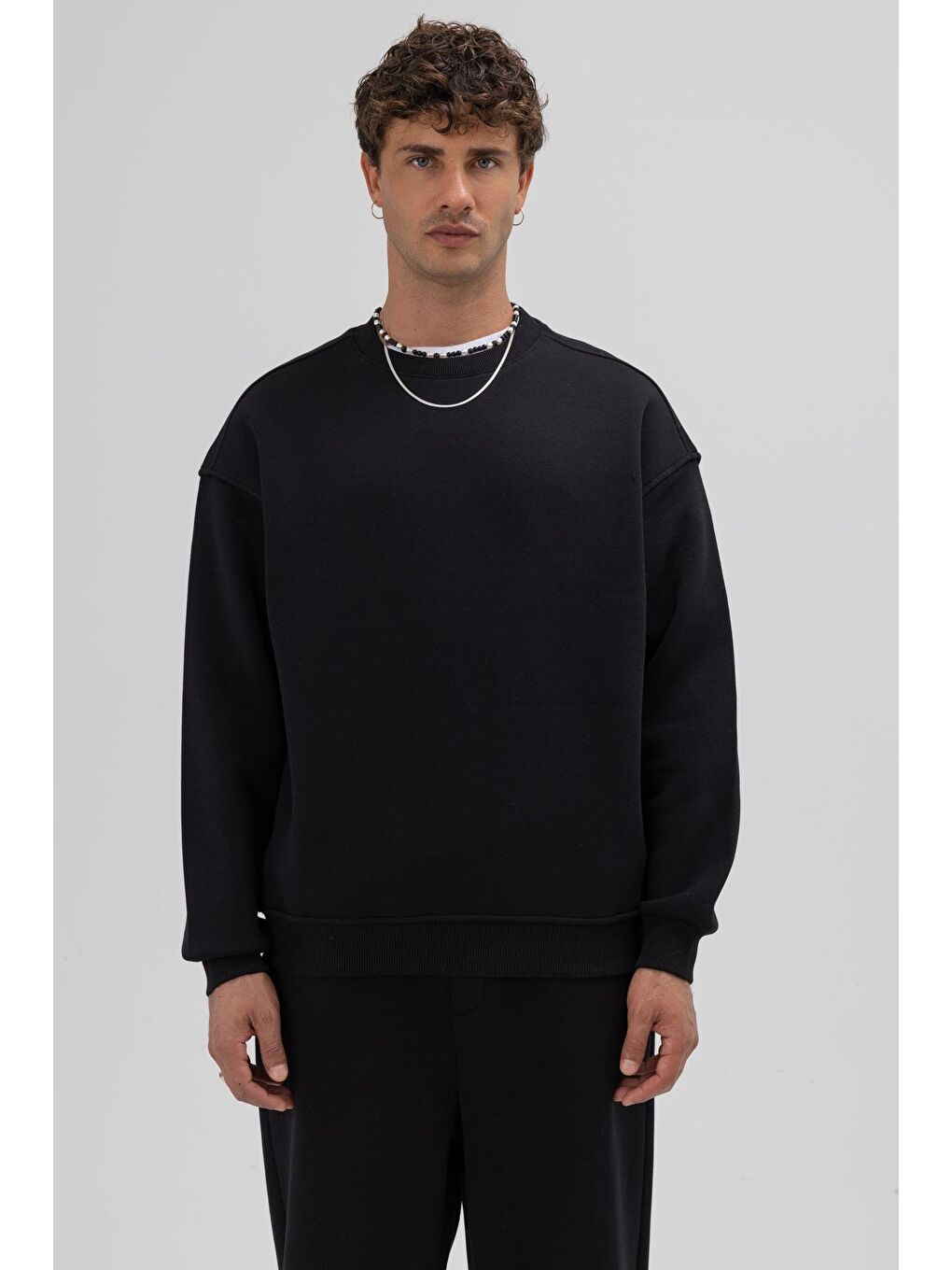 Basic Bisiklet Yaka Oversize Sweatshirt Siyah-2