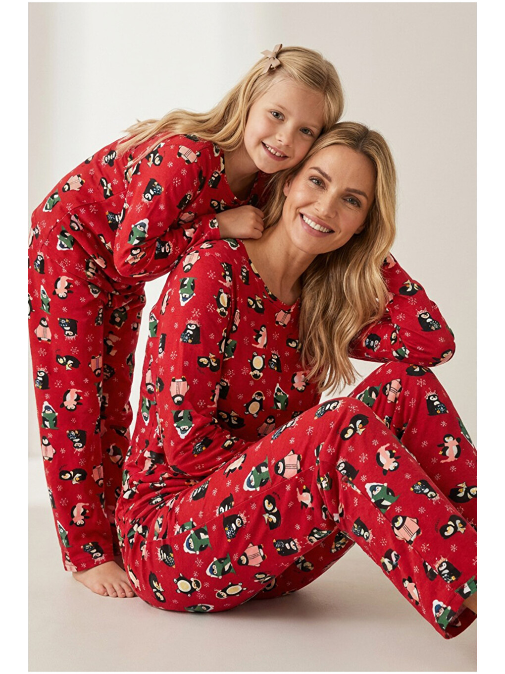 Kırmızı %100 Pamuklu Penguen Desenli Yılbaşı Temalı Örme Pijama Takım
