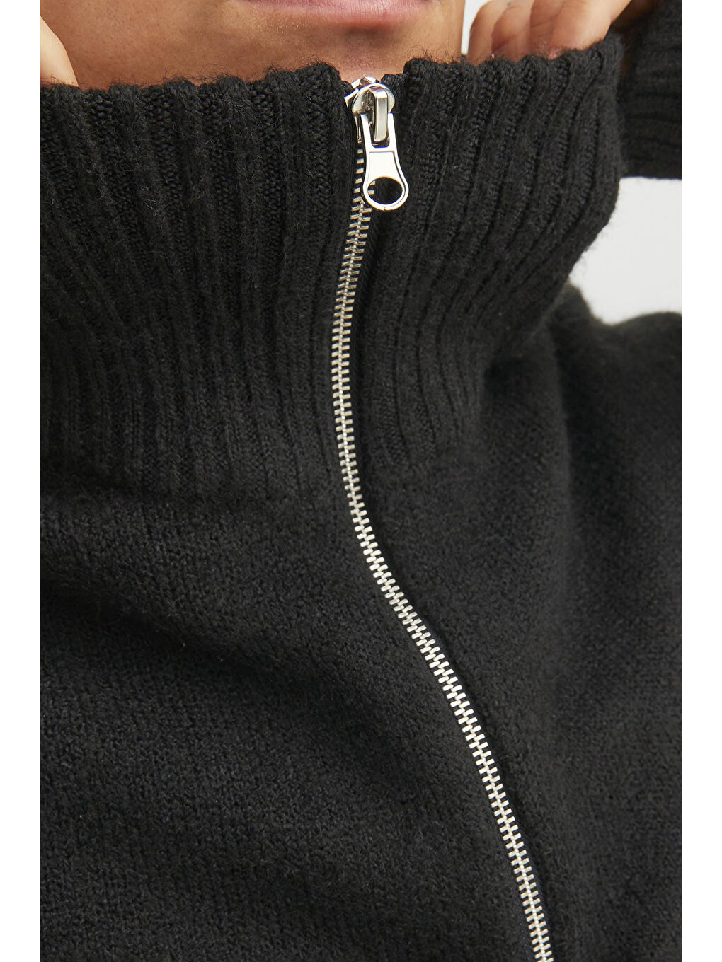 Siyah Originals Jorollie Yün Karışımlı Relaxed Fit Dik Yaka Kazak 12241817-5