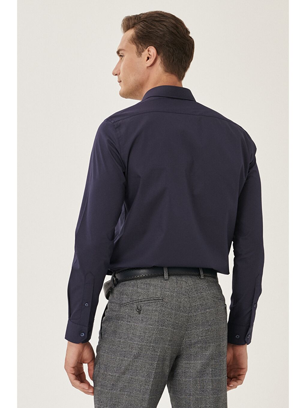 Erkek Koyu Lacivert Kolay Ütülenebilir Non-Iron Pamuklu Slim Fit Dar Kesim Klasik Yaka Gömlek-3