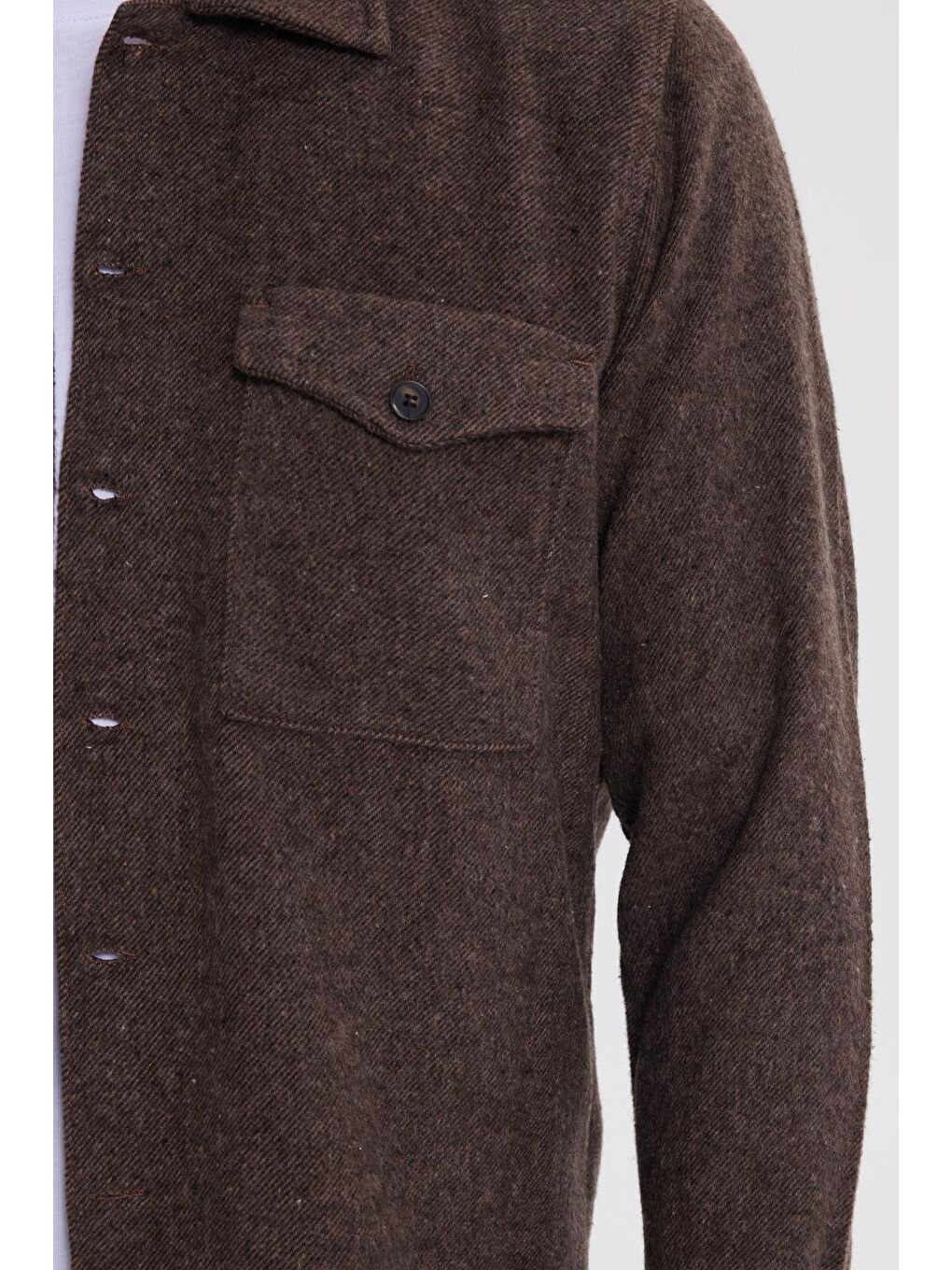 Erkek Regular Fit Rahat Kesim Çift Cep  Kapaklı Çıtçıtlı Kahverengi Gömlek-2