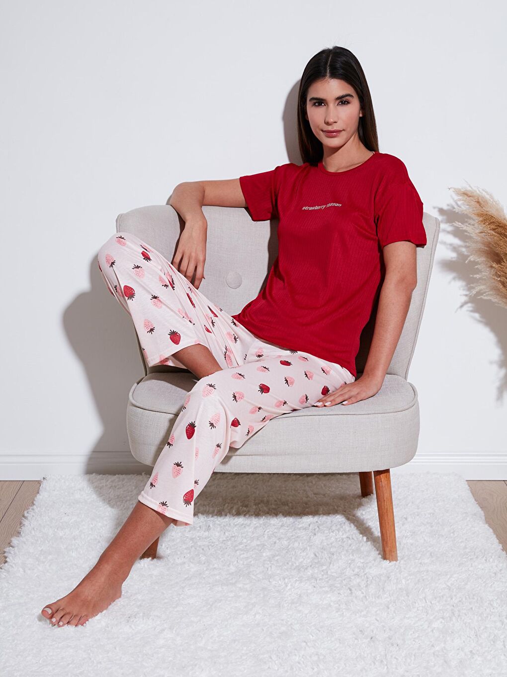 Lela Kırmızı Regular Fit Bisiklet Yaka Kısa Kollu Pijama Takımı 65770105