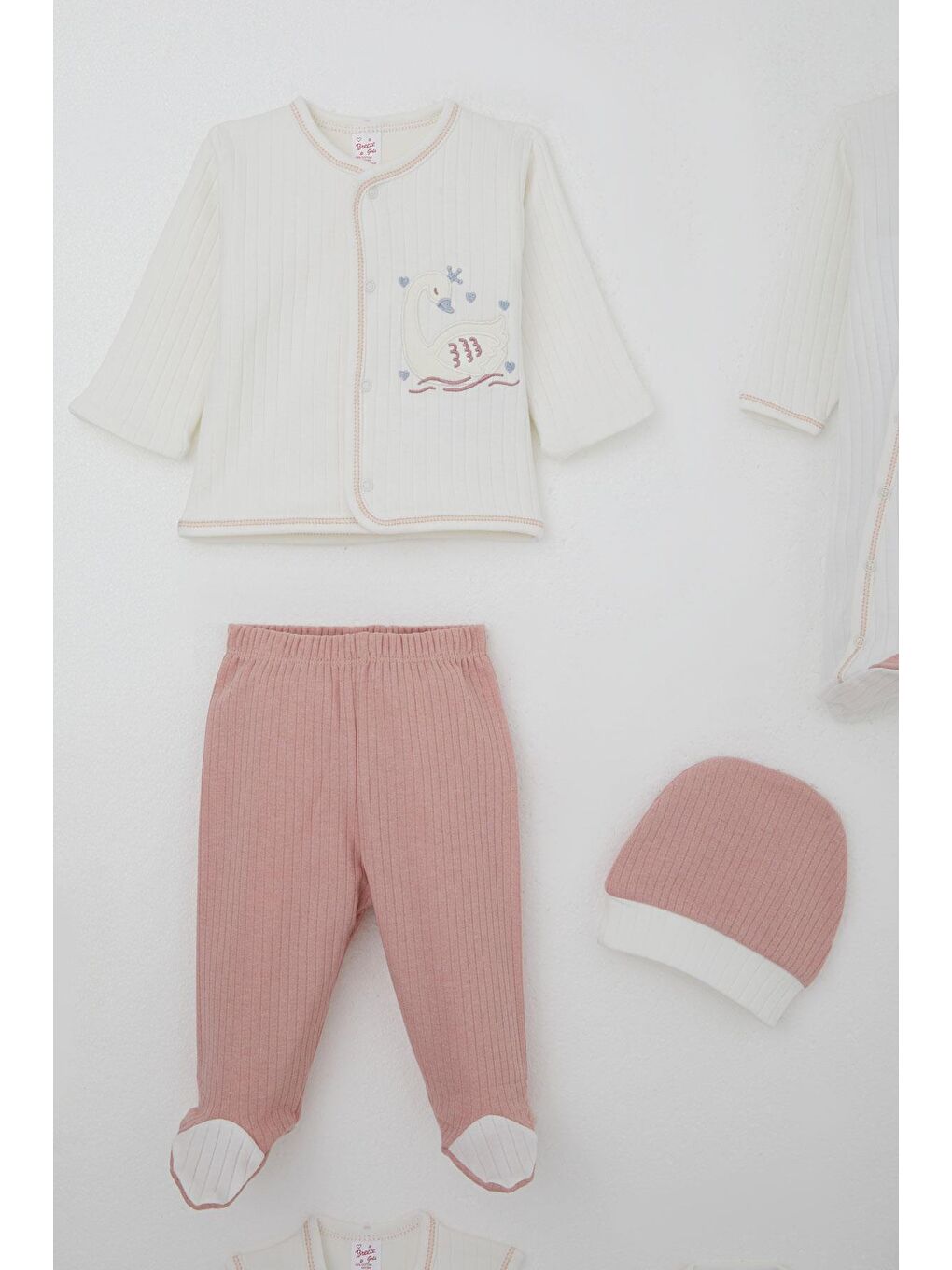 Kız Bebek Hastane Çıkışı 8 Li Sevimli Kraliçe Kuğu Nakışlı Ekru (0-3 Ay)-2