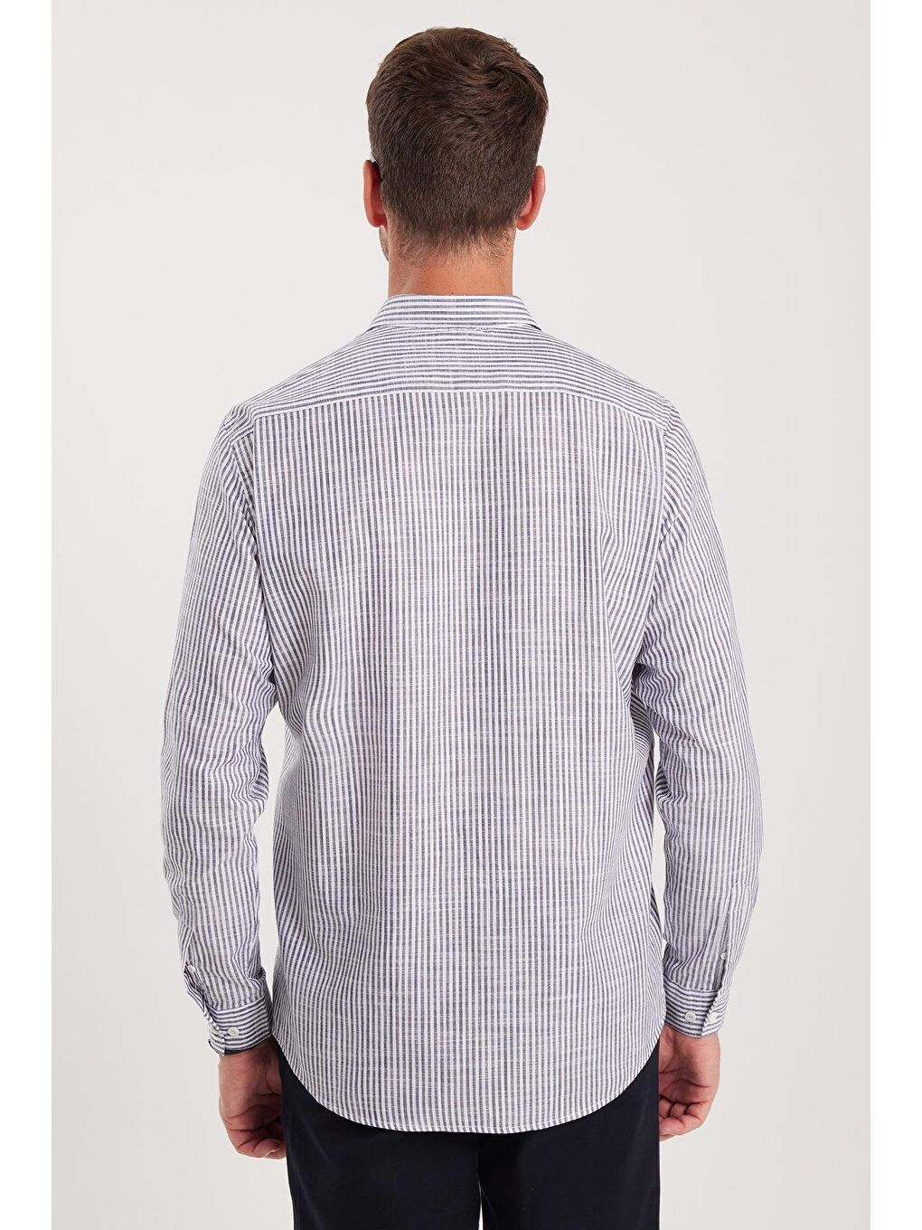 Gri Erkek Regular Fit Klasik Kesim Uzun Kollu %100 Pamuk Keten Doku Tek Cepli Füme Çizgili Gömlek-6