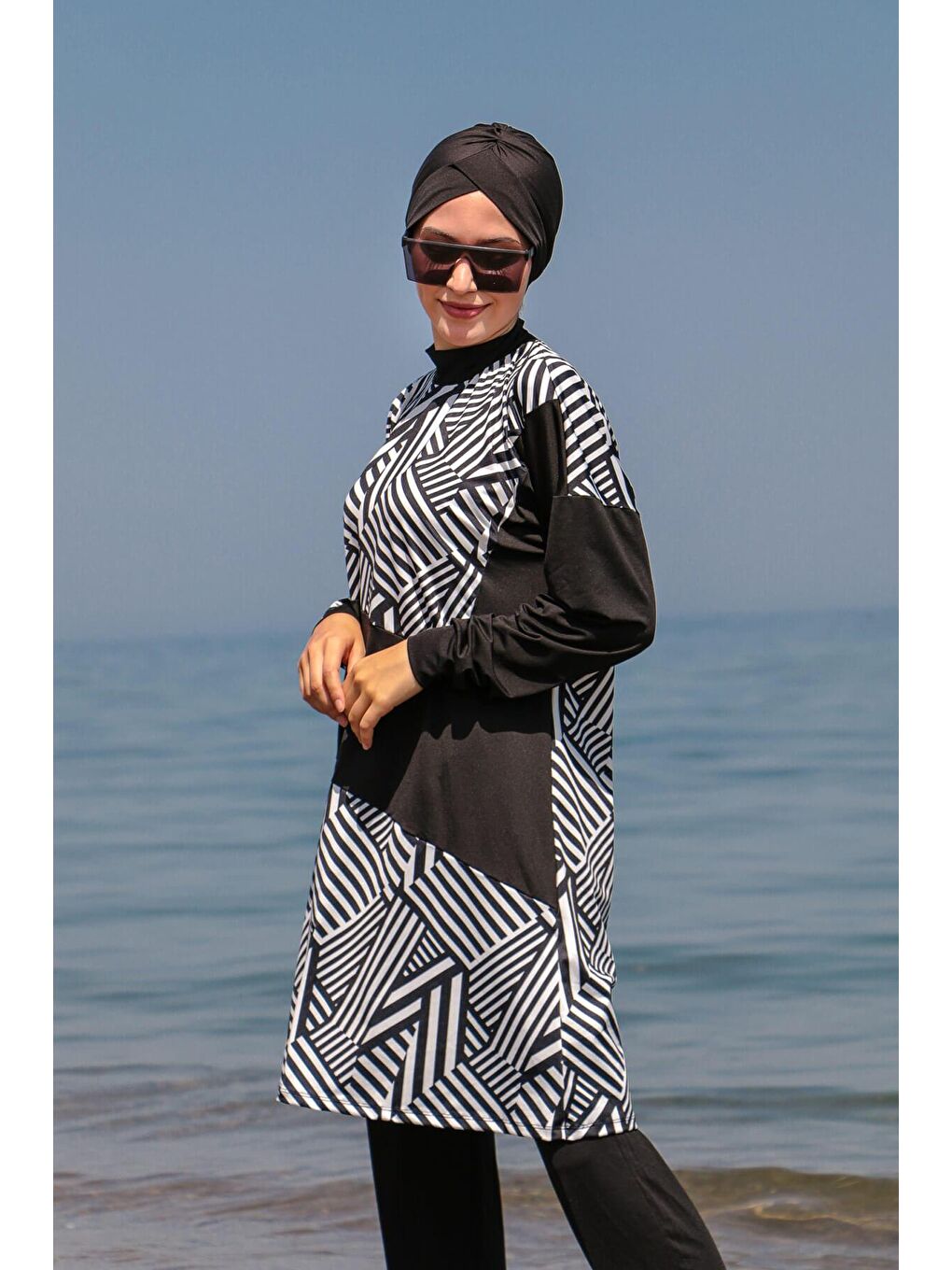 Siyah Tam Kapalı Tesettür Mayo M2011-4