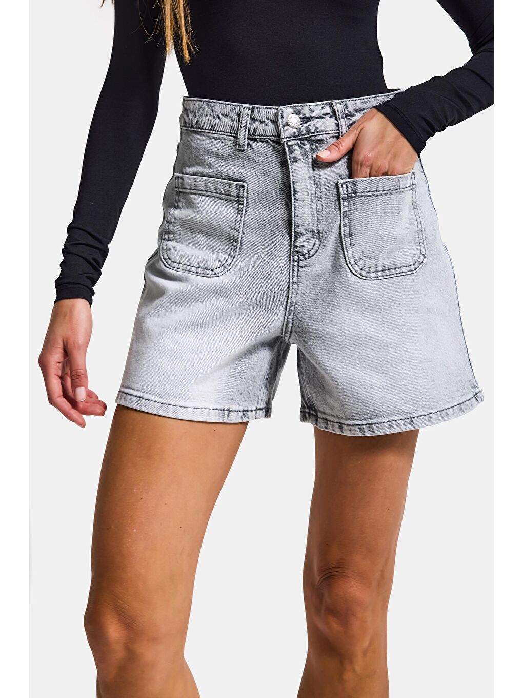 Kadın Gri Jean 4s6-12 Mom Fit Önden Cepli Denim Şort