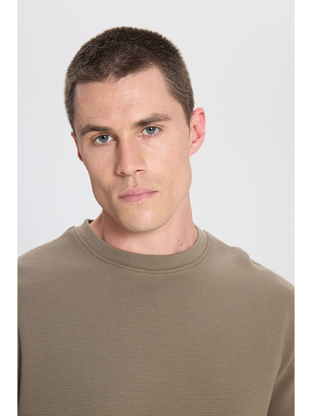 Regular Fit Normal Kesim Bisiklet Yaka %100 Pamuk Haki Sweatshirt-1