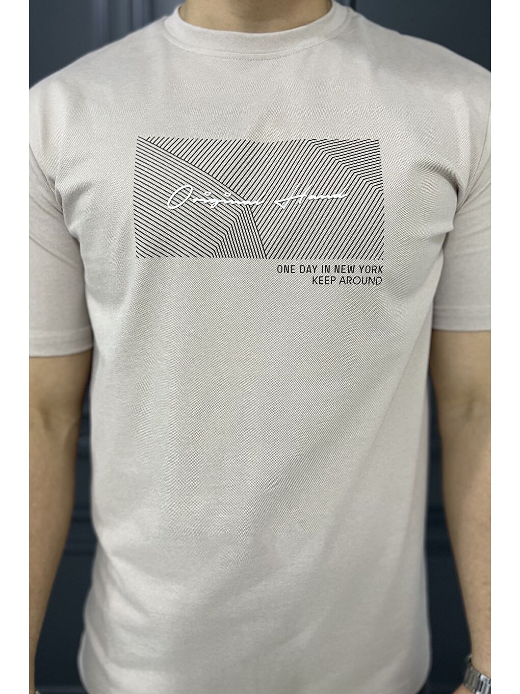 Bej Erkek Bisiklet Yaka Baskılı Tişört-2