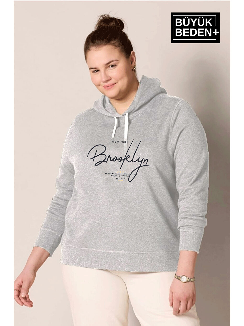 Gri Kadın El Yazılı Brooklyn Baskılı Büyük Beden İnce Kapüşonlu Swatshırt SPR25BSWK58-1
