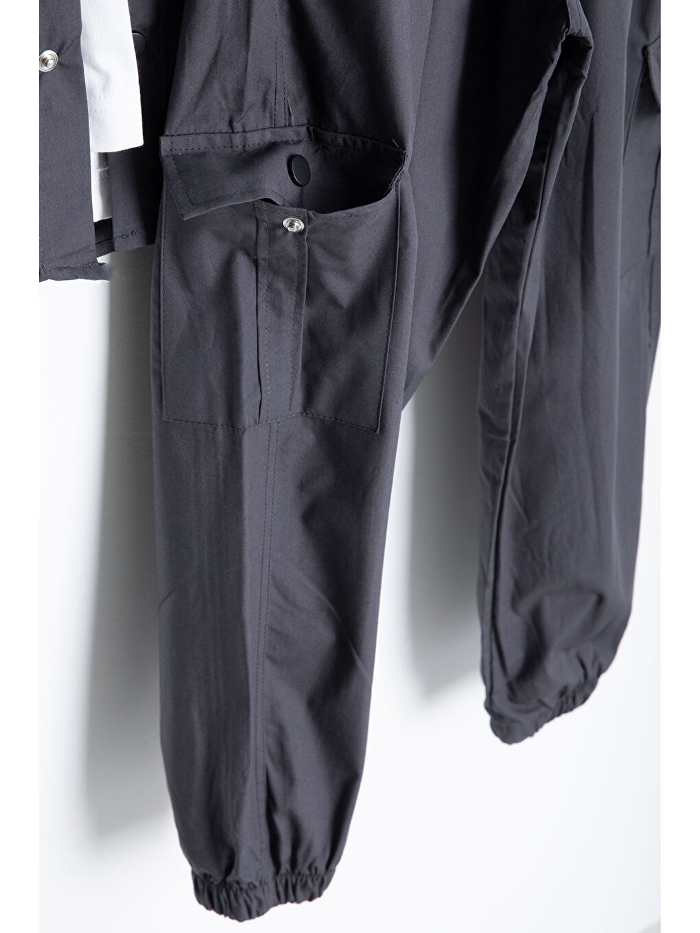 Gri Füme Yazılı Tişörtlü Paraşüt Gömlekli Erkek Çocuk 3lü Alt Üst Takım 20540-2