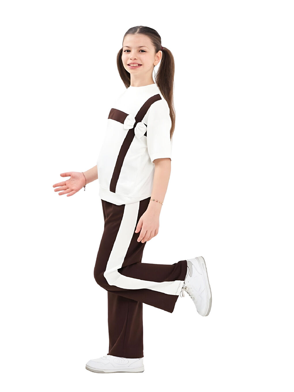 Kahverengi Kız Çocuk Garnili ve Fiyonk Detaylı Alt -Üst Takım 7-12 Yaş 12573-1