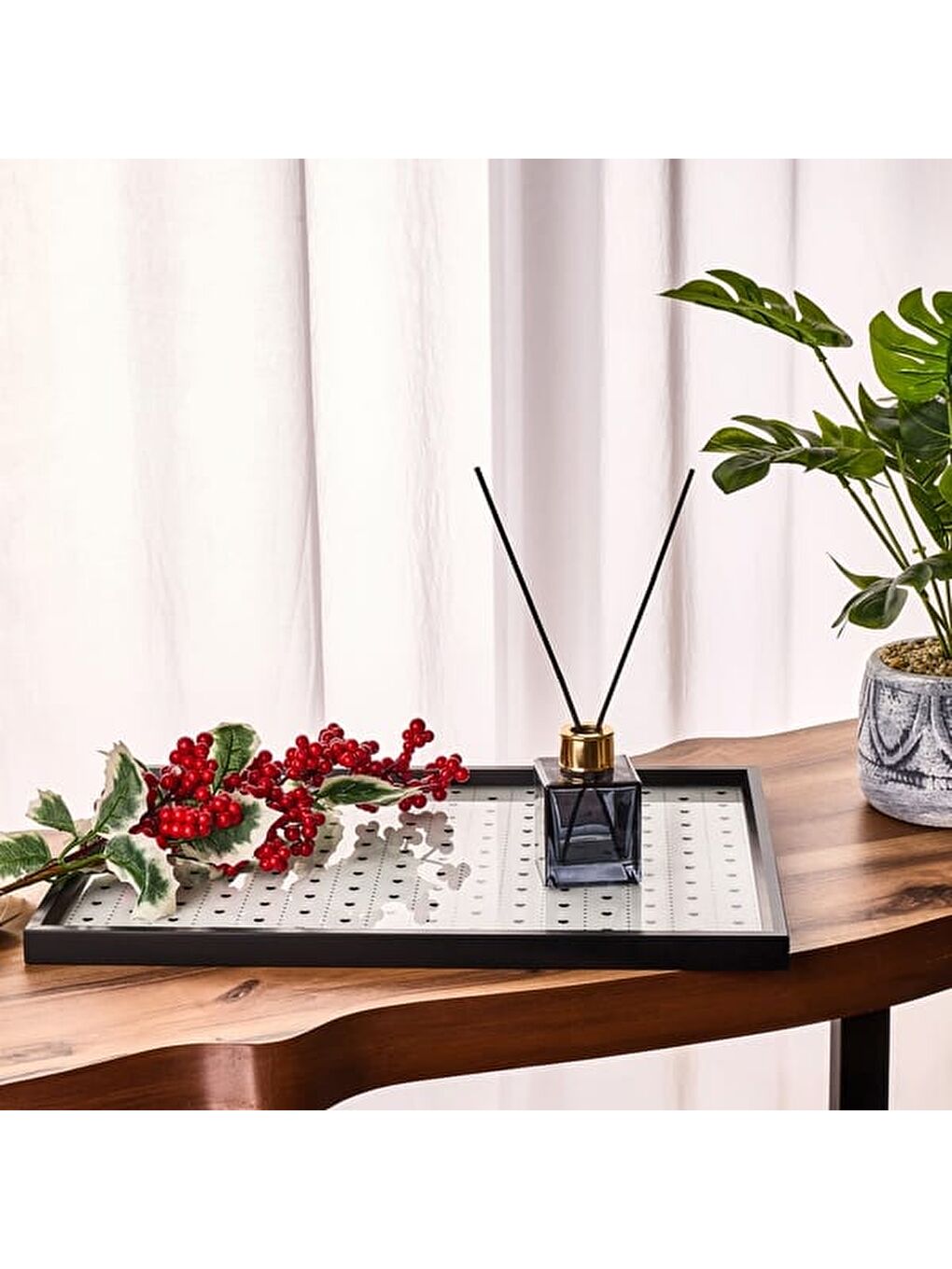 Deco Siyah Kalp Desenli Dekoratif Tepsi - Siyah / Beyaz - 28,5x41 cm