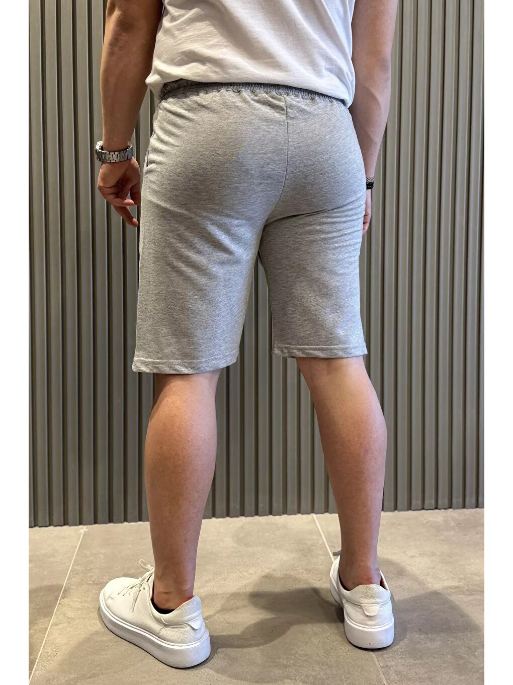 Gri Yazı Baskılı Cepli Erkek Şort-2