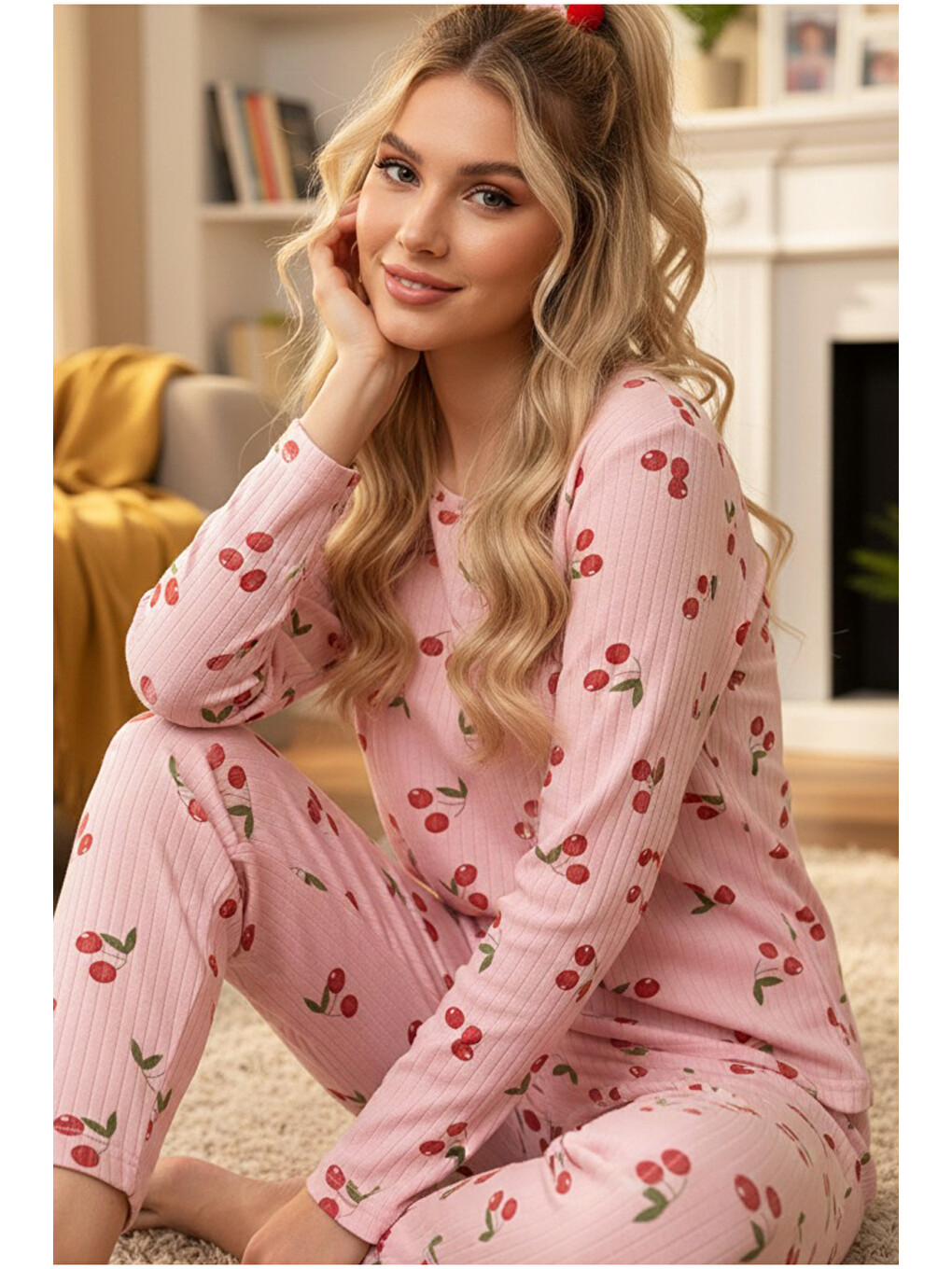 Pembe Somon Kiraz Desenli Yumuşak Tuşe Kışlık Fitilli Pamuklu Örme Pijama Takım 7977