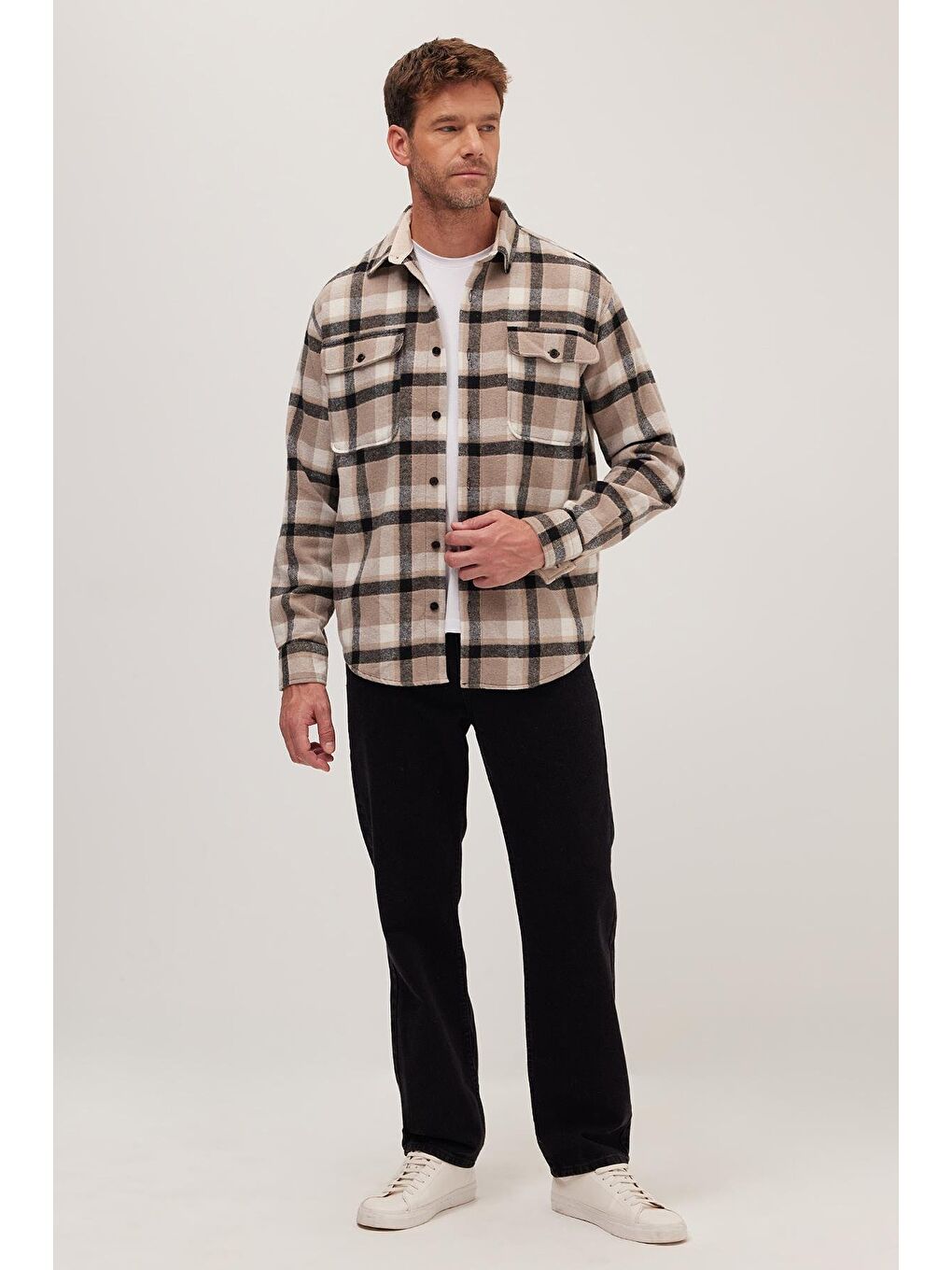 Karışık Relax Fit Rahat Kesim Çift Cep Kapaklı Kışlık Oduncu Kareli Erkek Gömlek-3