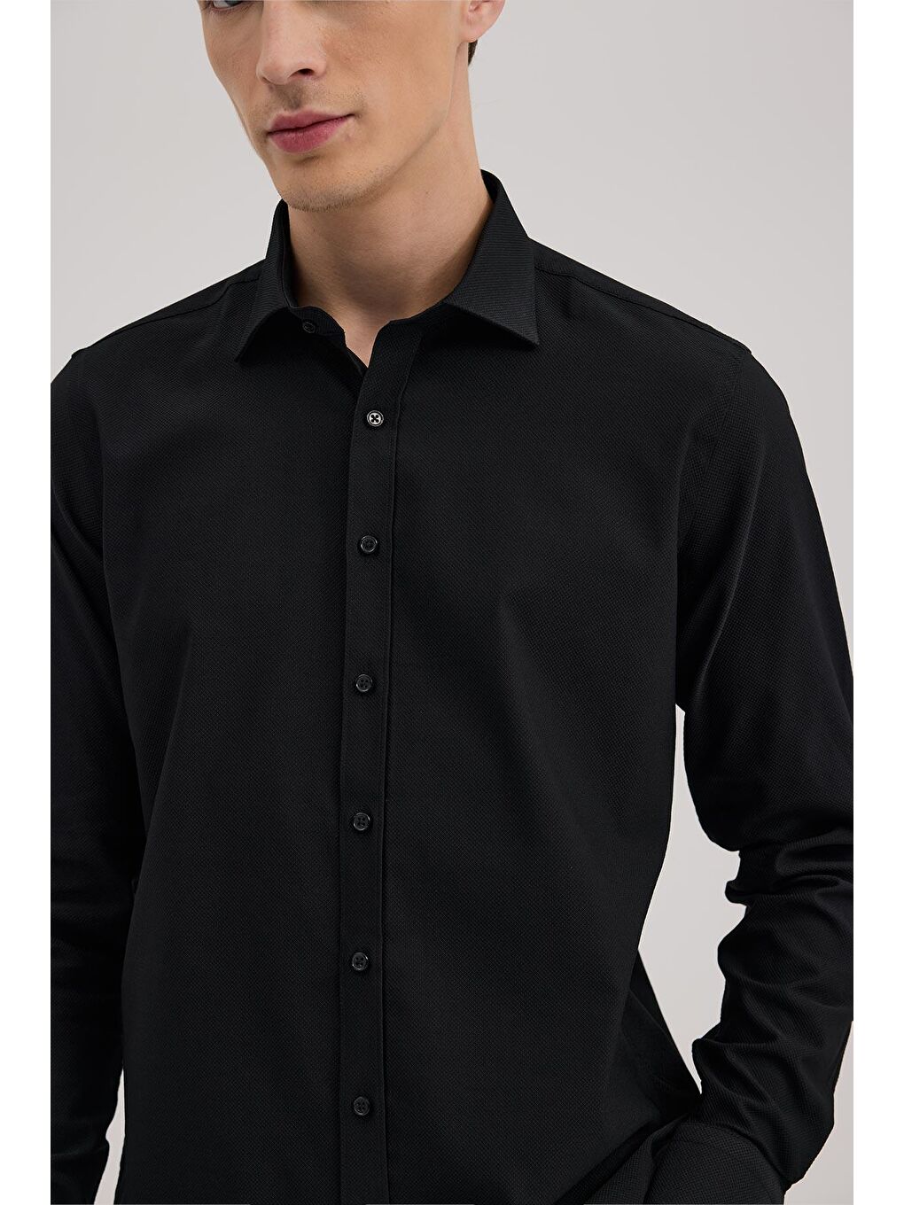 Siyah Comfort Fit Klasik Yaka Pamuk Karışımlı Gömlek-2