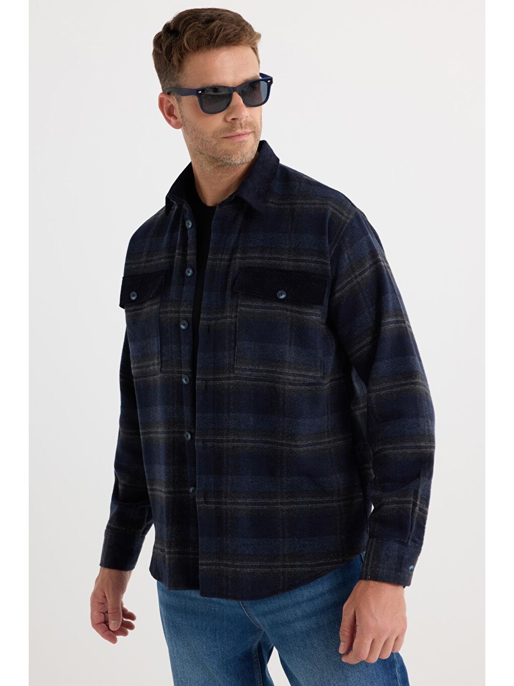 Karışık Erkek Relax Fit Rahat Kesim Spor Yaka Kareli Çift Cep Kapaklı Kışlık Gömlek-3