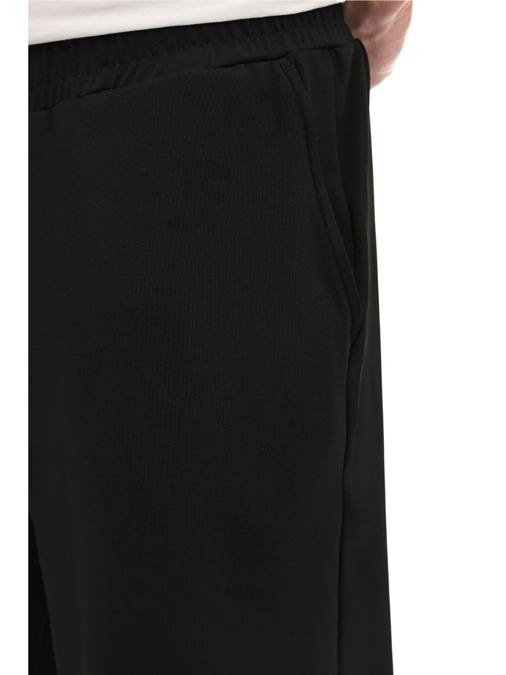 MB PES 20SN95 6FX Siyah Erkek Şort-3