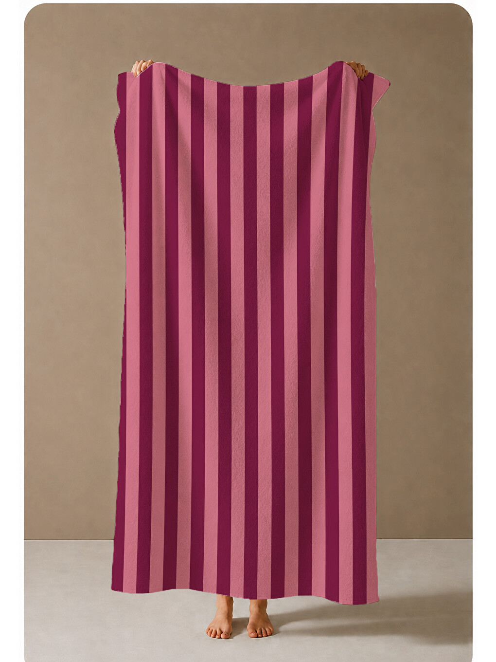 Pembe Fuşya Mor Dikey Şerit Desenli 70x150 Plaj Havlusu