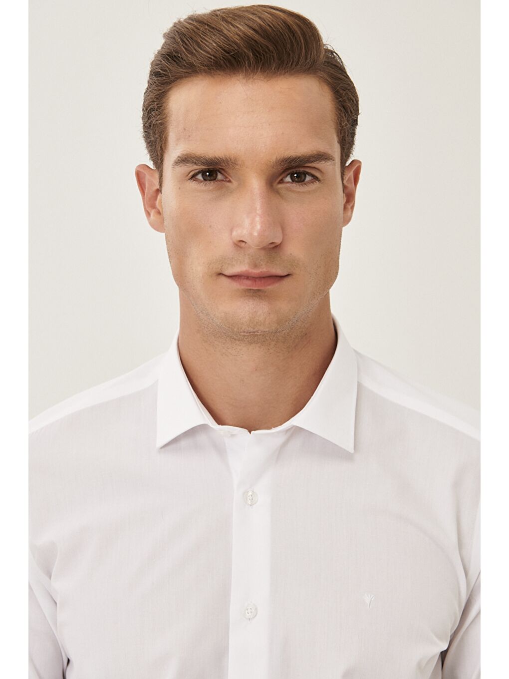 Erkek Beyaz Kolay Ütülenebilir Non-Iron Pamuklu Slim Fit Dar Kesim Klasik Yaka Gömlek-1