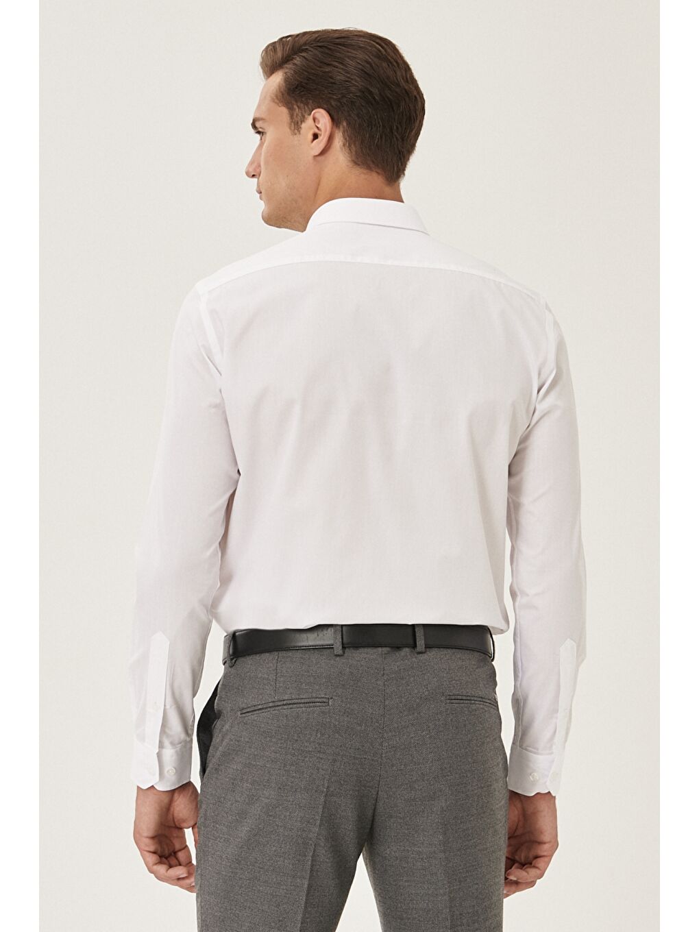 Erkek Beyaz Kolay Ütülenebilir Non-Iron Pamuklu Slim Fit Dar Kesim Klasik Yaka Gömlek-4