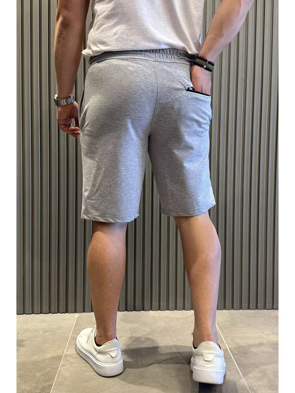 Gri Erkek Cepli Bel Bağcıklı Şort-2