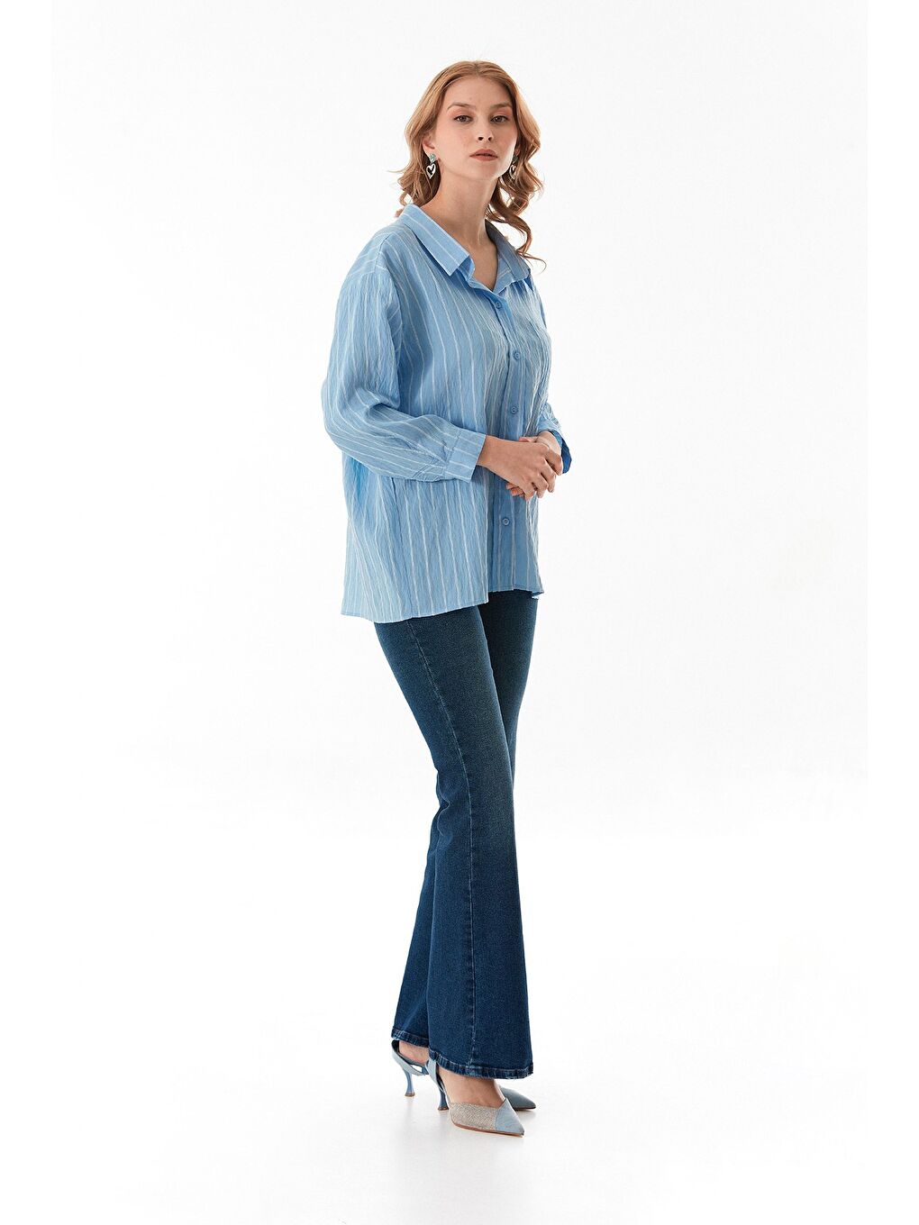 Mavi Çizgili Krep Kumaş Tek Cepli Arkası Uzun Salaş Gömlek-4