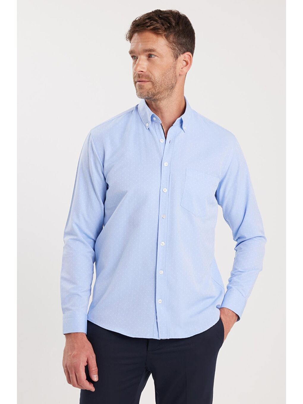 ​​​​​​​ Erkek Regular Fit Klasik Kesim Pamuklu Kolay Ütü Armürlü Mavi Düğmeli Yaka Gömlek-3
