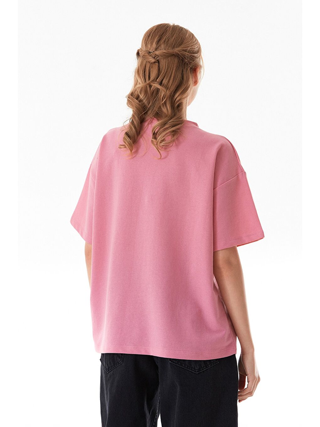 Pembe Kalp Aksesuarlı Oversize Tişört-2