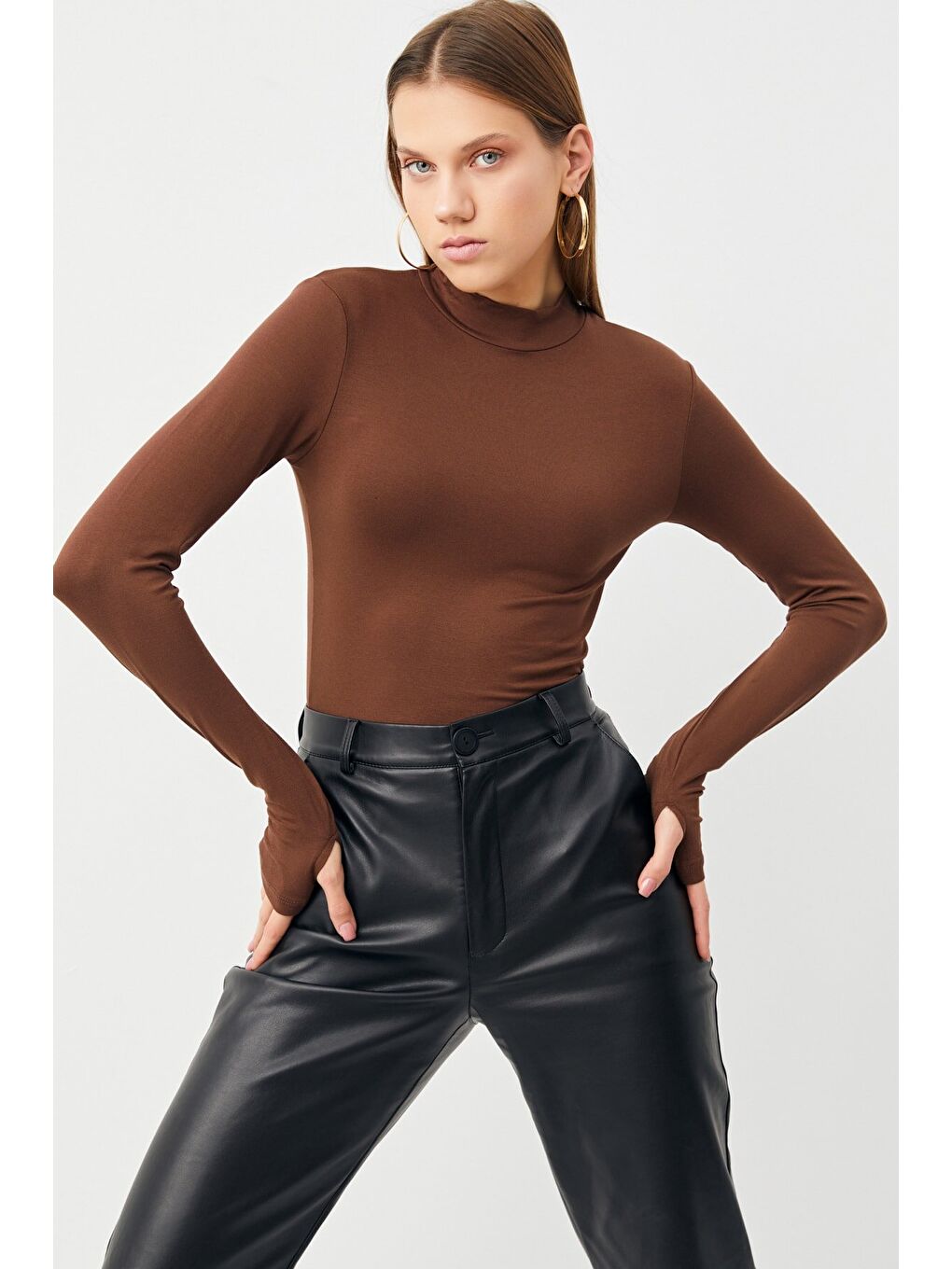 Bej Kadın Krem Acı Kahve 2'li Parmak Detaylı Body-6