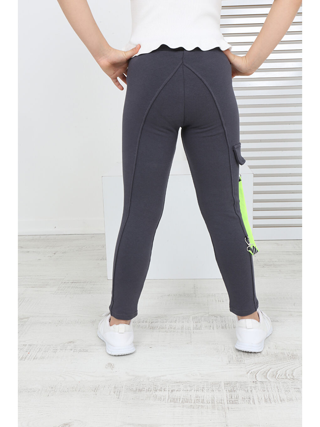 Antrasit Kız Çocuk Tek Yanı Cepli Tayt-3